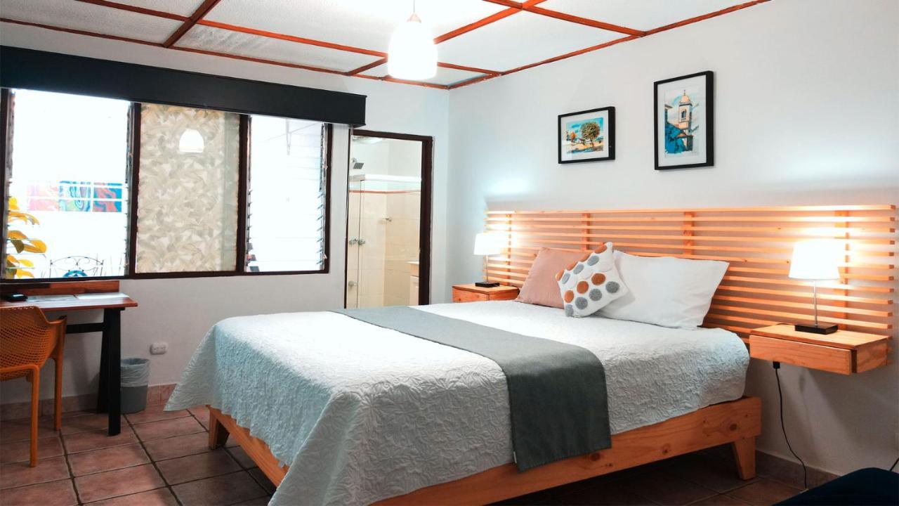 Trebol Amarillo Bed & Breakfast Escazú Dış mekan fotoğraf