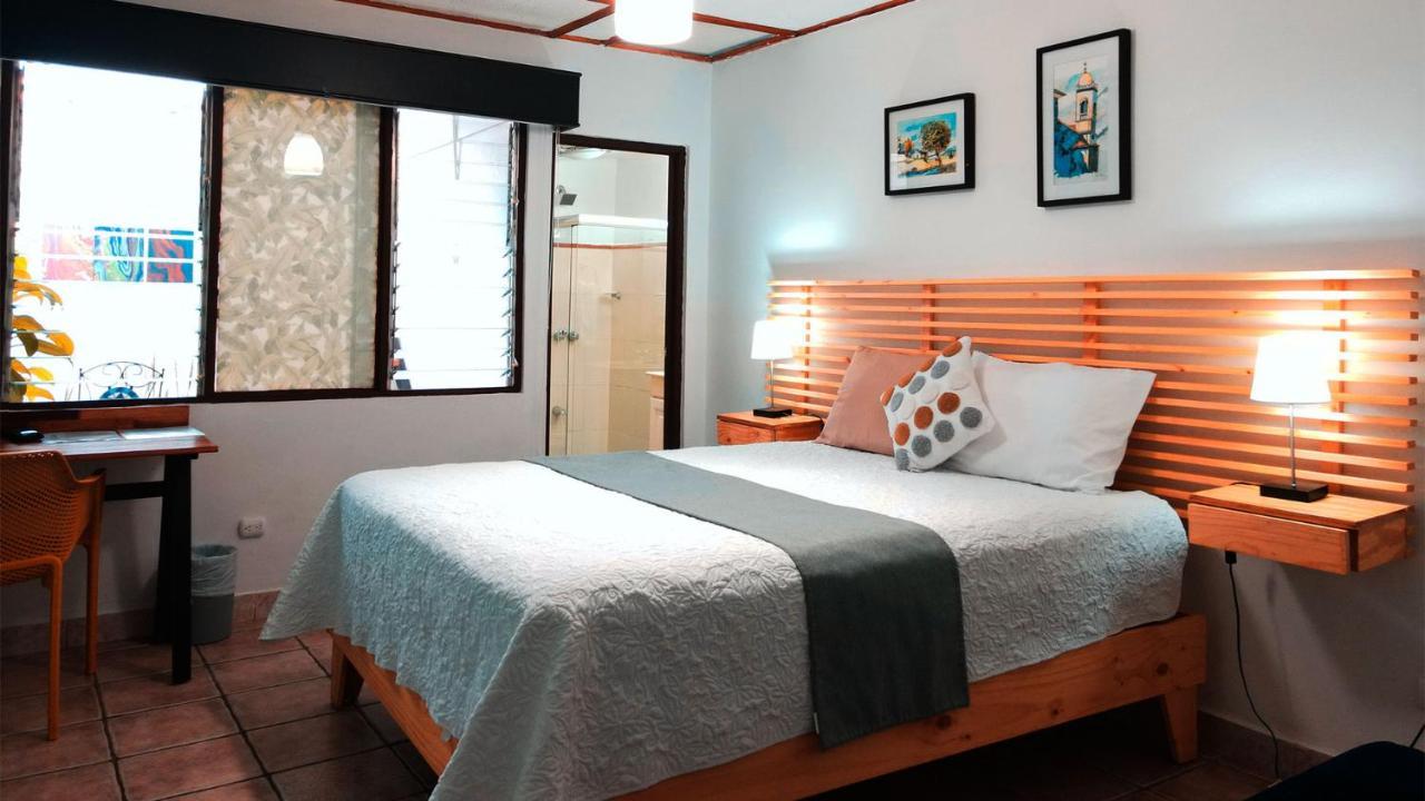 Trebol Amarillo Bed & Breakfast Escazú Dış mekan fotoğraf