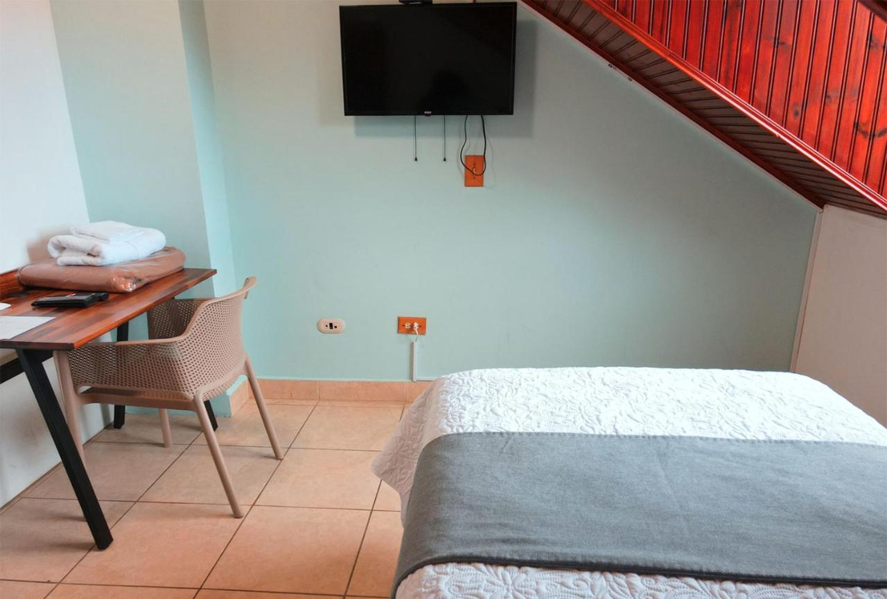 Trebol Amarillo Bed & Breakfast Escazú Dış mekan fotoğraf