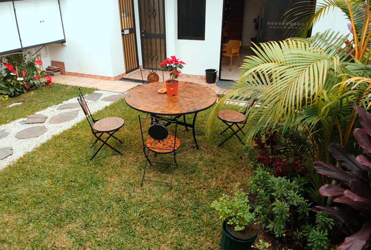 Trebol Amarillo Bed & Breakfast Escazú Dış mekan fotoğraf