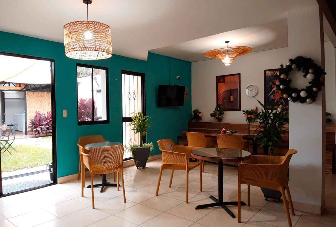 Trebol Amarillo Bed & Breakfast Escazú Dış mekan fotoğraf