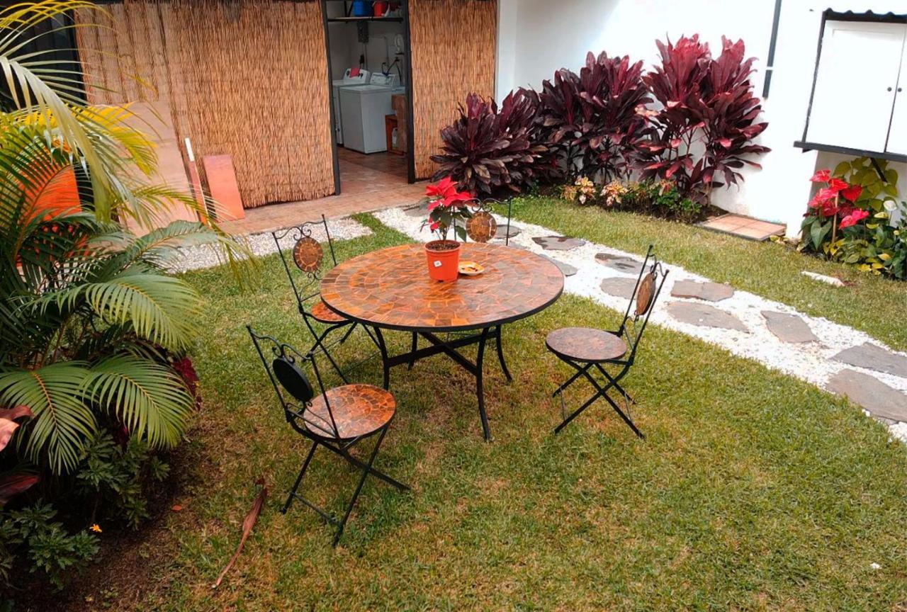 Trebol Amarillo Bed & Breakfast Escazú Dış mekan fotoğraf